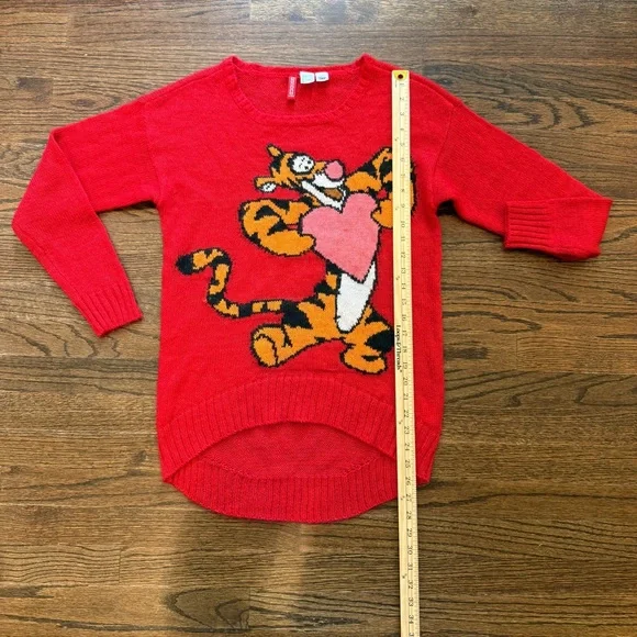 Disney Winnie the Pooh Tigger Character High Low Sweater - Picture 4 of 5